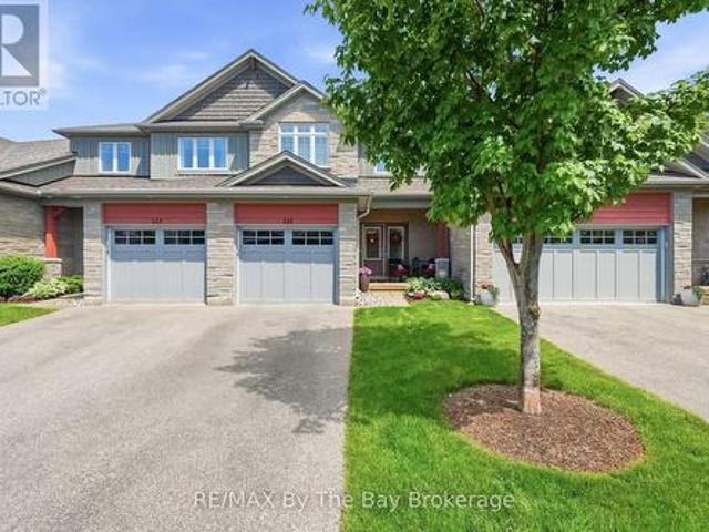 Townhouse for sale in Collingwood, Ontario