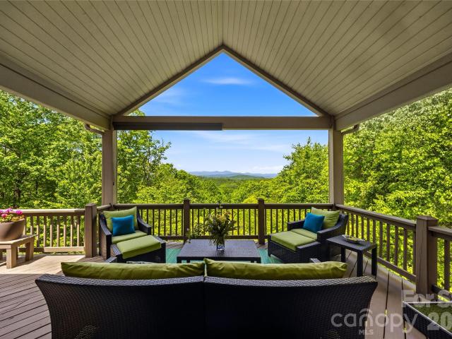 House for sale in Etowah, North Carolina