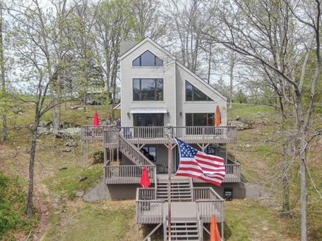 House for sale in Creal Springs, Illinois