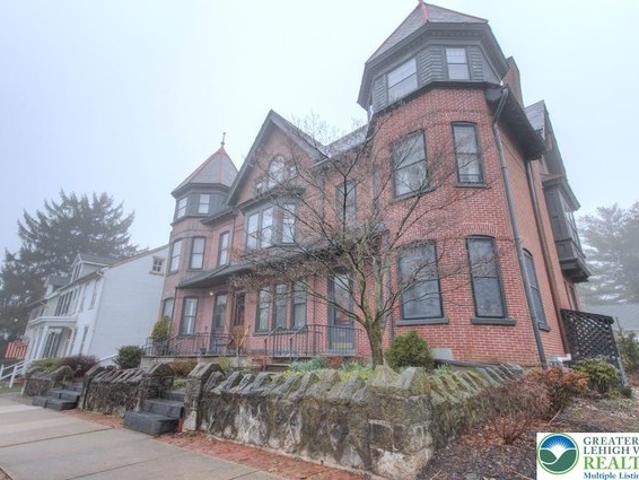 Townhouse for sale in Bethlehem, Pennsylvania