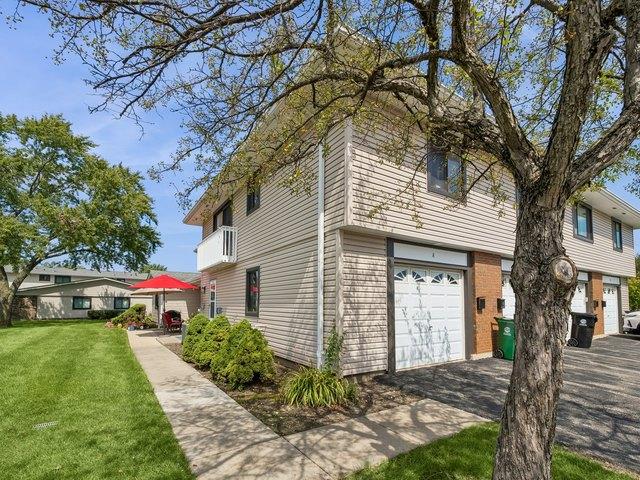 Townhouse for sale in Bloomingdale, Illinois