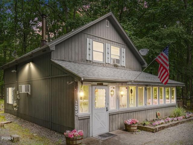 House for sale in Hawley, Pennsylvania