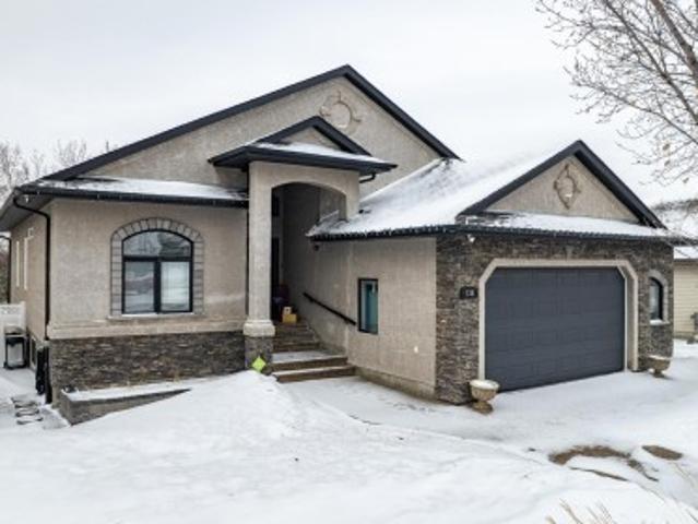 House for sale in Wedgewood, Alberta