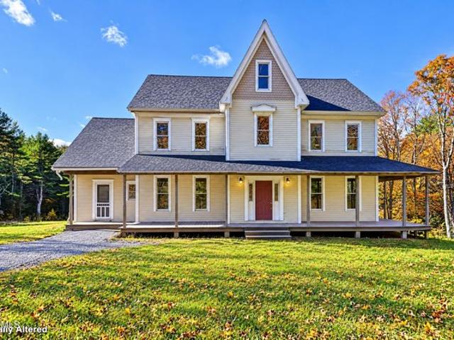 House for sale in Saratoga County, New York