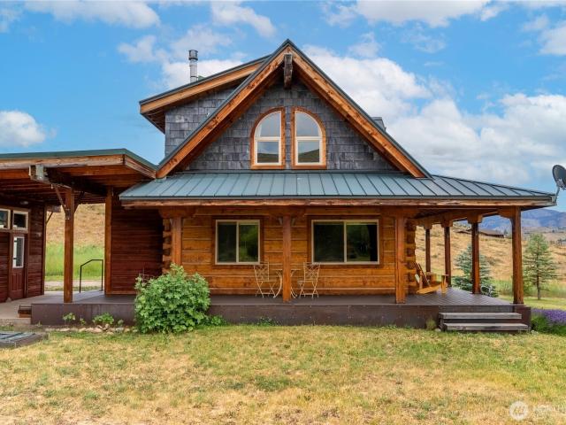 House for sale in Winthrop, Washington