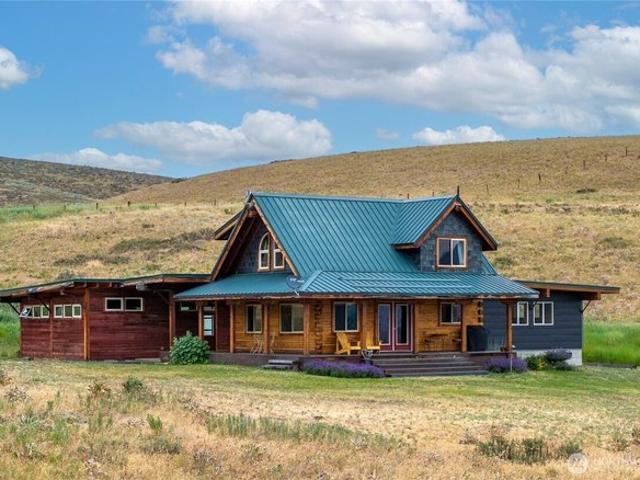 House for sale in Winthrop, Washington