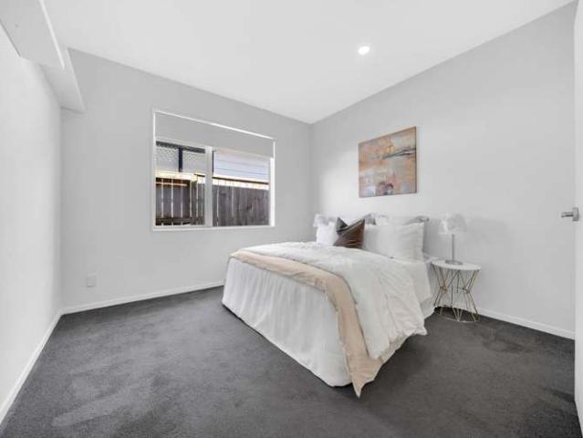 House for sale in Karaka, Franklin