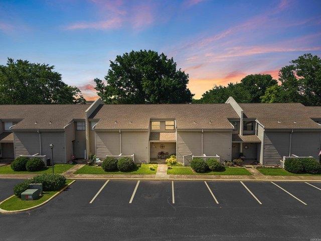 Townhouse for sale in Ark
