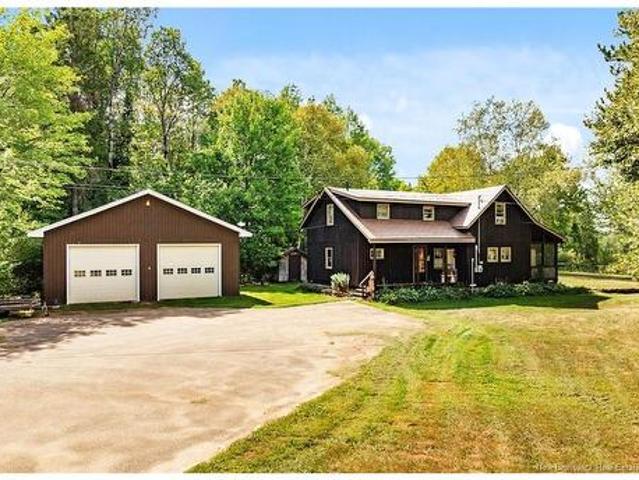 House for sale in Coal Creek, New Brunswick