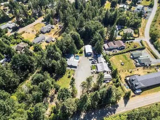 House for sale in Bowser, British Columbia
