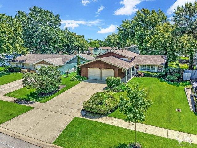 House for sale in Schaumburg, Illinois
