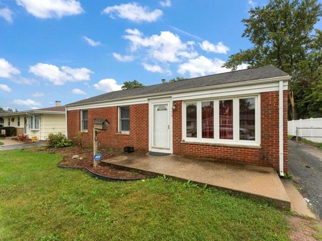House for sale in Thornton, Cook County