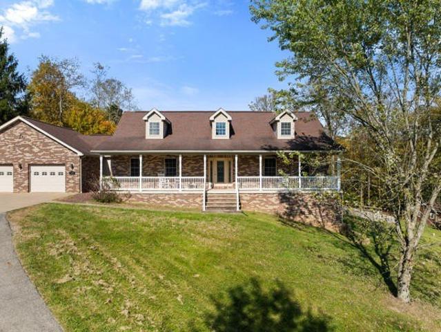 House for sale in Wheeling, Ohio County