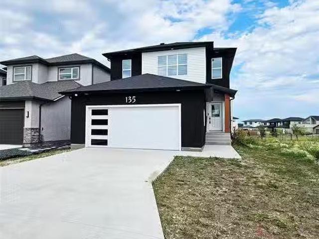 House for sale in East St. Paul, Manitoba