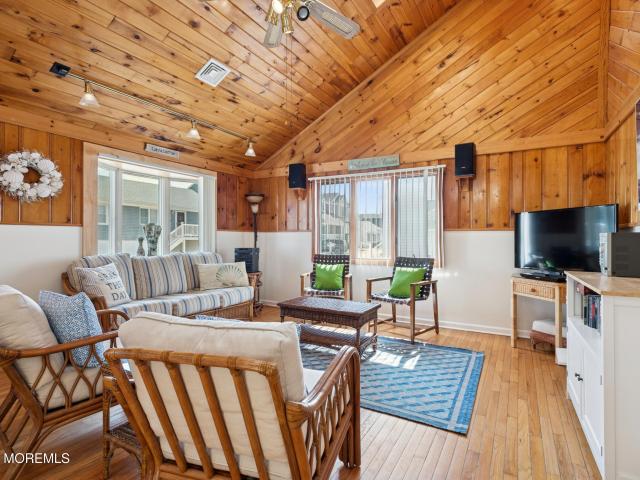 House for sale in Lavallette