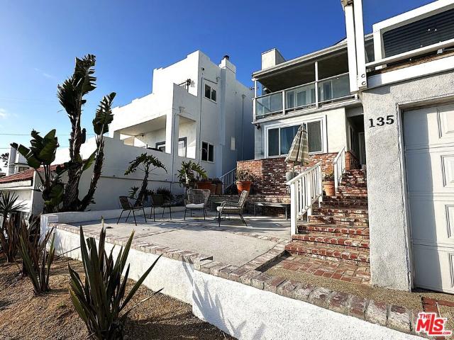 Property for rent in Canoga Park, California