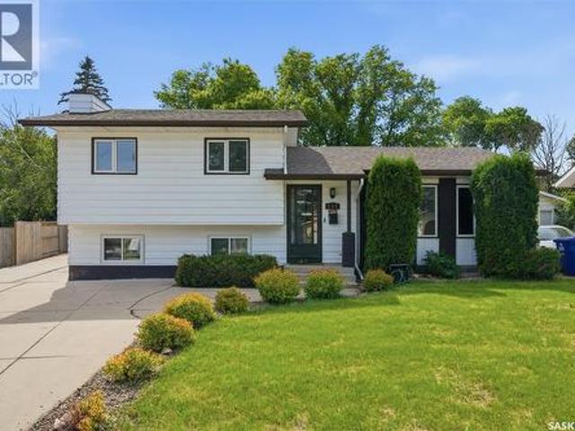 House for sale in Saskatoon, Saskatchewan