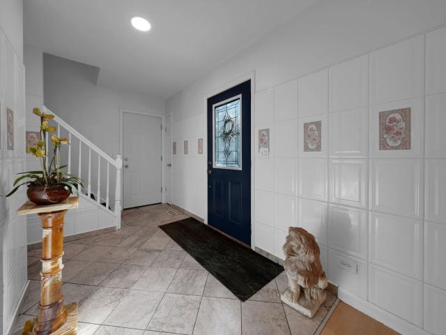 Townhouse for sale in Mundelein, Illinois