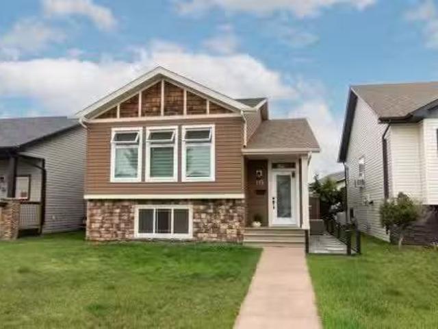 House for sale in Blackfalds