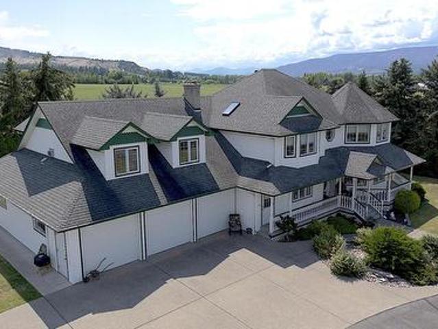 House for sale in Spallumcheen, British Columbia