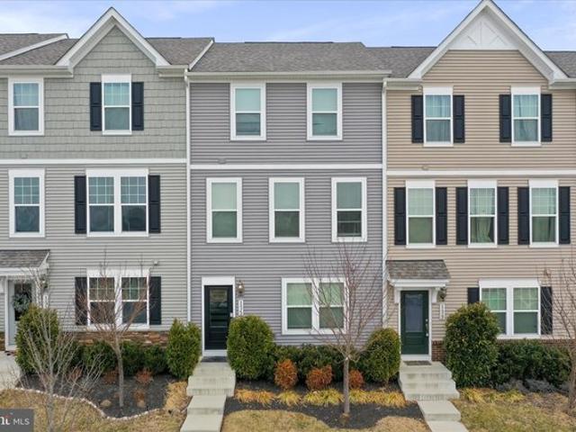 Townhouse for sale in Kearneysville, West Virginia
