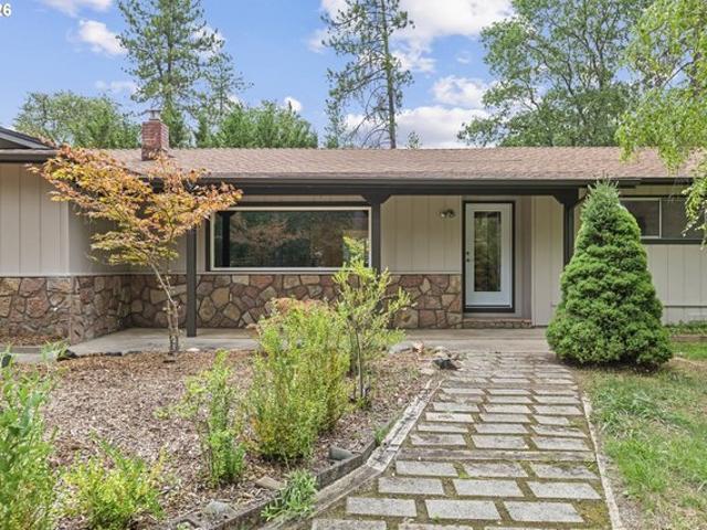 House for sale in Oregonia