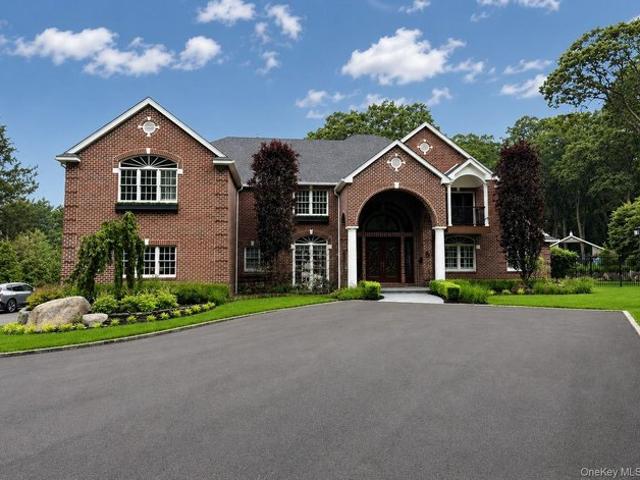 House for sale in Huntington, New York