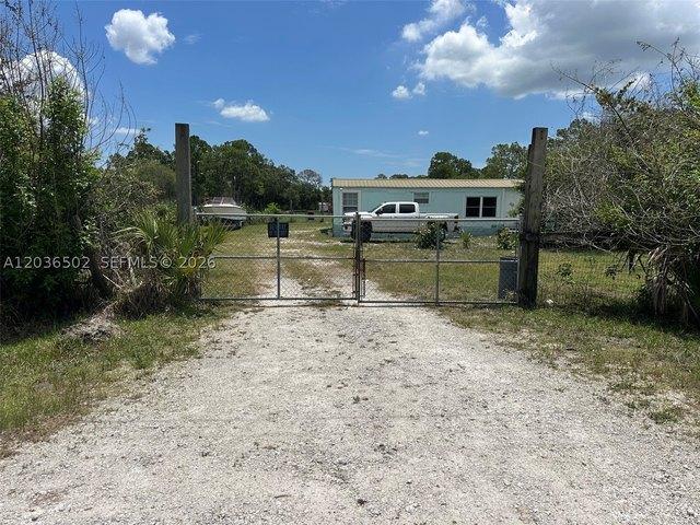House for sale in Clewiston, Florida