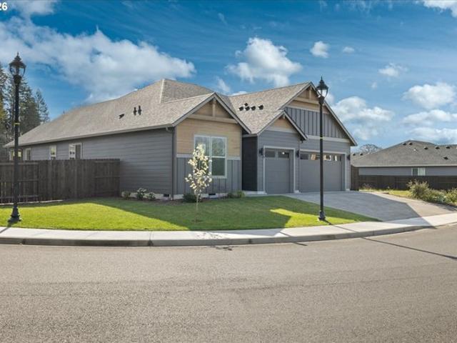 House for sale in La Center, Washington
