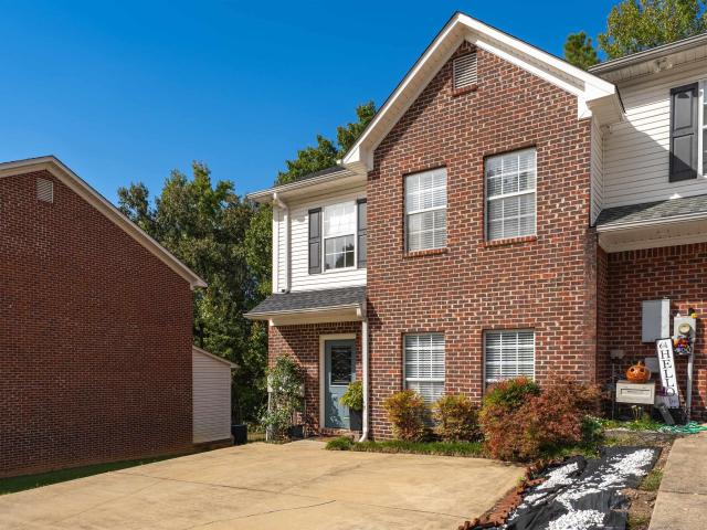 Townhouse for sale in Royal Oaks, Pelham