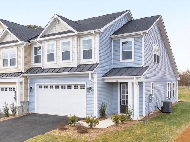 Townhouse for sale in Virginia