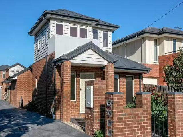 House for rent in Ascot Vale