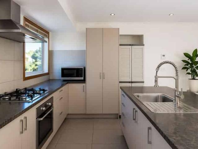 House for rent in Chaslands, Canterbury