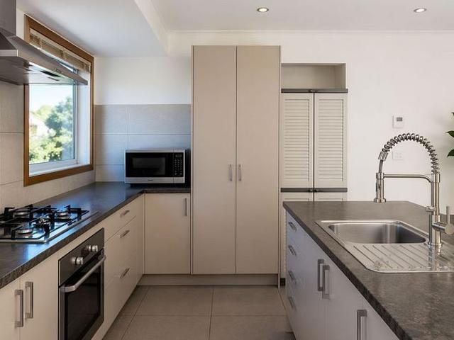House for rent in Chaslands, Canterbury