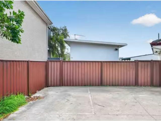 House for rent in Lurnea, Sydney