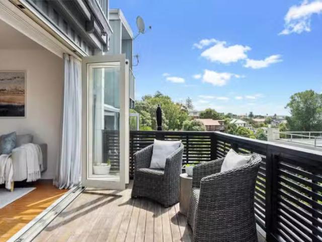 House for sale in Auckland, Oroua County