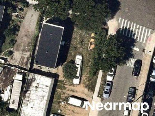 House for sale in Queens, Arverne