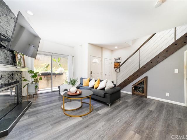 Townhouse for sale in Sylmar Neighborhood Council District, Canoga Park