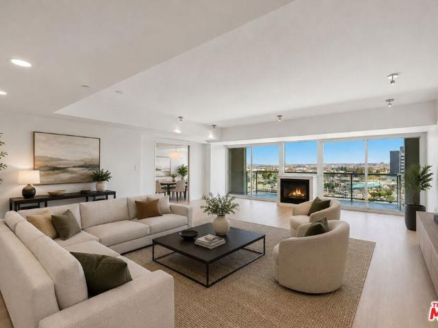 Condo for sale in Canoga Park, California