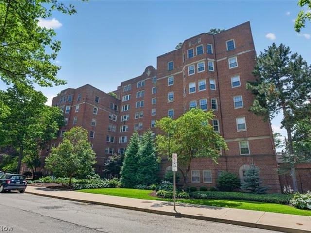 Condo for sale in Shaker Heights, Ohio