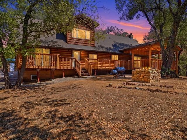 House for sale in Shasta, California