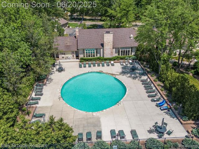 Condo for sale in Bloomfield Hills