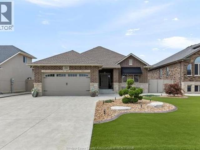 House for sale in Lakeshore, Ontario