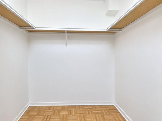 Apartment for rent in Ville-Marie, Montréal