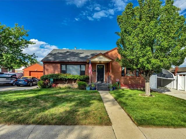 House for sale in Colonial, Bountiful