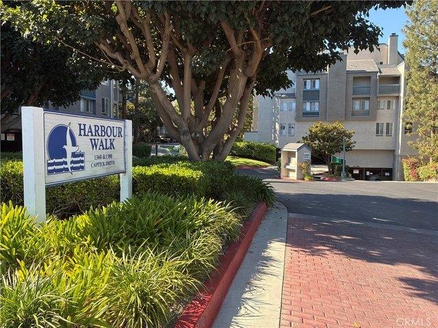 Condo for sale in Canoga Park, California