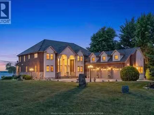 House for sale in Amherstburg, Ontario