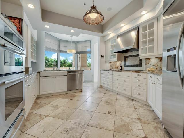 Condo for rent in Coral Gables