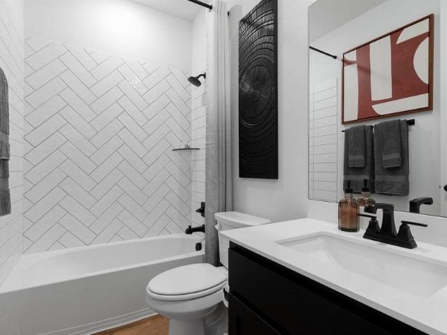 House for sale in Manor