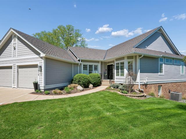 Condo for sale in Clive, Iowa